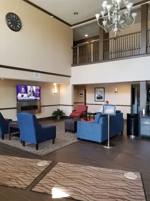 Image of Comfort Inn & Suites Geneva- West Chicago