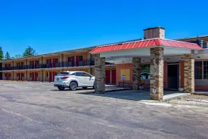 Image of Econo Lodge Hotel Bradford