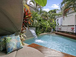 Image of Mantra on the Inlet