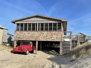 Image of Sea Escape 3 Bedroom Cottage by RedAwning