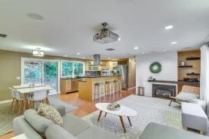 Image of Lake Oswego Home w/ Covered Patio: Near Portland!