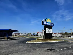 Image of Days Inn by Wyndham Washington