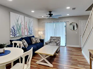 Image of Commodores Landing 209