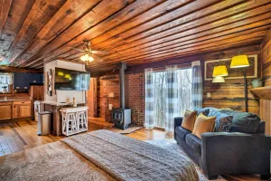 Image of Cozy Tennessee Cabin Rental - 1 Mi to Lake