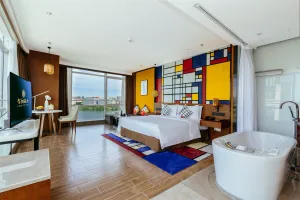 Image of Hisilk Artwork Center Fliport Coso Hotel