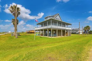 Image of Ocean Views: Pet-friendly Surfside Beach Gem