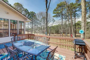 Image of Charming Fairfield Bay Home on Golf Course