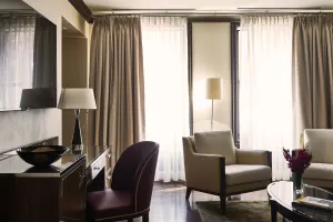 Image of Iroquois New York Times Square