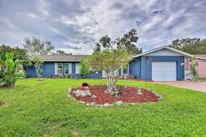 Image of Convenient Sarasota Studio with Lush Backyard!