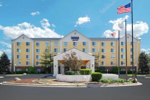 Image of Fairfield Inn & Suites Chicago Midway Airport