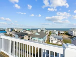 Image of Almost Heaven 4 Bedroom Home by RedAwning