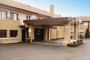 Image of Quality Inn & Suites Binghamton Vestal