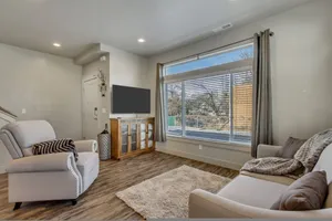 Image of 3 Bed 2 Bath King Beds With Smoker Grill