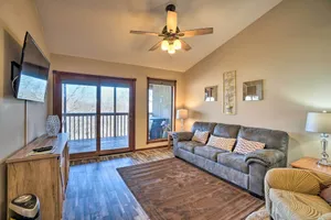 Image of Branson West Condo Rental w/ Pool Access!