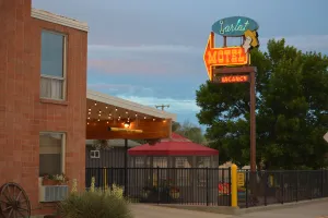 Image of Lariat Motel