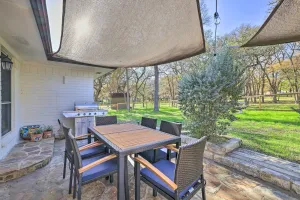Image of Gorgeous San Marco Home with Patio and Grill!