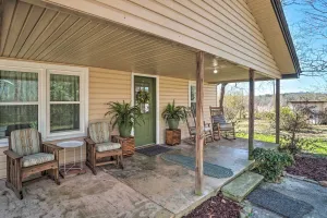 Image of Wine Country Retreat with Fire Pit and Sunroom!