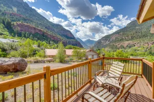 Image of Stunning Ouray Escape with Panoramic Mountain Views!