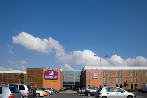 Image of Premier Inn London Heathrow Airport T2 & T3 - Bath Road