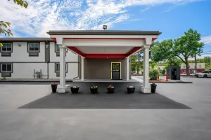 Image of Super 8 by Wyndham Lewiston Auburn Area