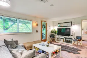 Image of 3 Mi to Downtown Portland Lush Flat with Fire Pit