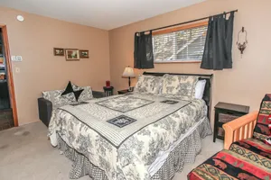 Image of 3 Little Bears Cabin - Quintessential Big Bear getaway with fun cabin décor!