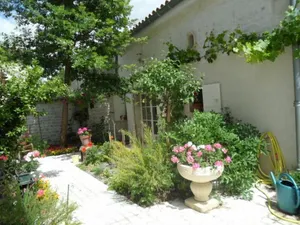 Image of La Fleur de Vigne - Maison D'Hotes