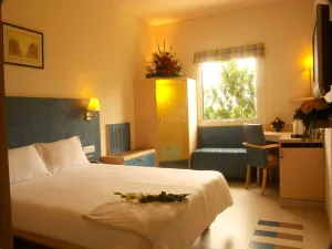 Image of Radha Hometel