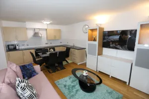 Image of Gorgeous 2 bedroom 2 bathroom Woolwich