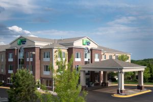 Image of Holiday Inn Express Hotel & Suites Chanhassen by IHG