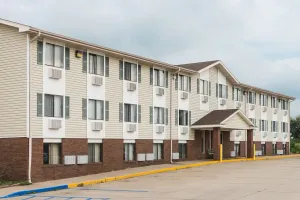 Image of Amerihost Inn & Suites