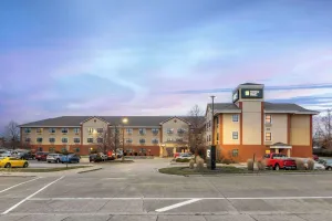 Image of MainStay Suites Chicago Hillside