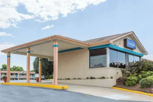 Image of Travelodge by Wyndham Ridgeway Martinsville Area