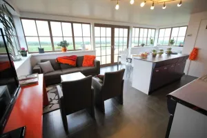 Image of B&B Back2Front