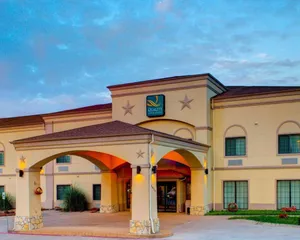 Image of Quality Inn & Suites - Glen Rose