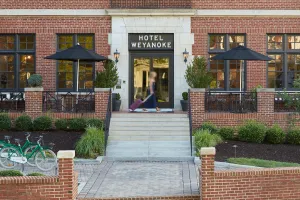 Image of Hotel Weyanoke
