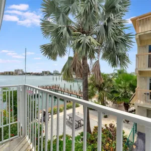 Image of The Seashell Suite with Private Balcony and Walk to Beach