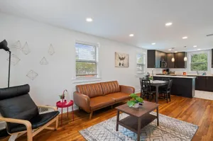 Image of Modern Colonial 3BR 2BA House 5m to DC & DCA, by CozySuites