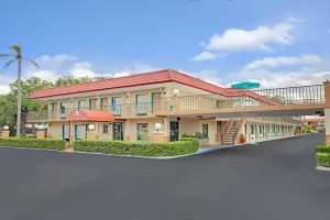 Image of Days Inn by Wyndham Clearwater/Central