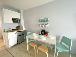 Image of Castaways Beach Resort #701