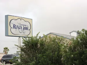 Image of Riata Inn - Crystal City