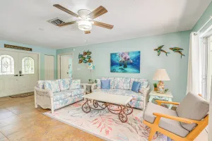 Image of Lovely Crystal River Home with Lanai and Pool!