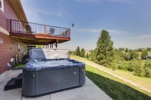 Image of 9 Mi to Helena Mtn-View and Hot Tub at Huge Home