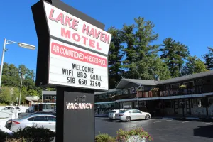 Image of Lake Haven Motel