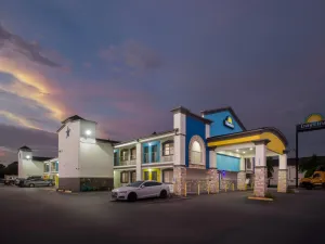 Image of Days Inn by Wyndham Houston East