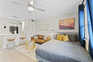 Image of Charming Studio Close to Downtown and Domain