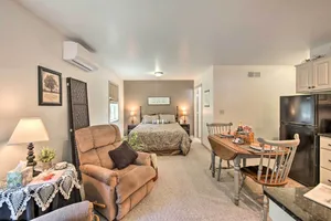 Image of Cozy Garden Room in Welsh Mountain Suites!