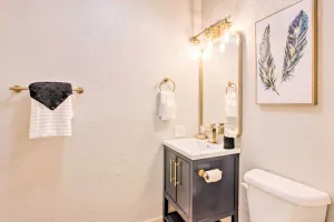 Image of Red River Retreat Walk to Lifts, Mtn Views!