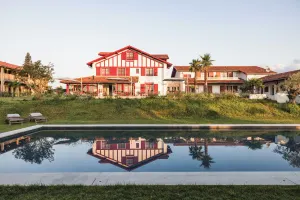 Image of Hôtel INDARRA & SPA - Piscine