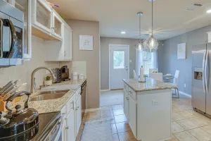 Image of Stylish Family Home: 3 Mi to Seaworld San Antonio!